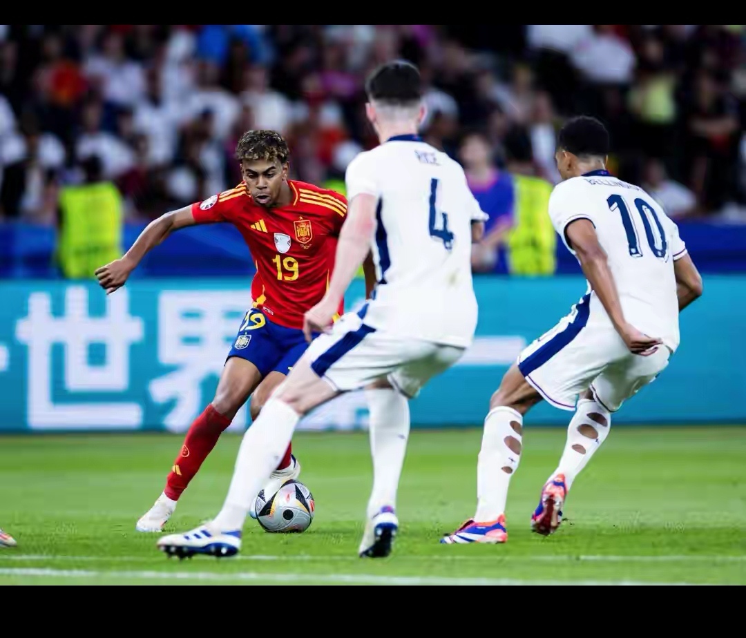 关于斯洛文尼亚逆胜威尔士,欧洲杯预选赛笑到最后的信息 关于斯洛文尼亚逆胜威尔士,欧洲杯预选赛笑到最后的信息