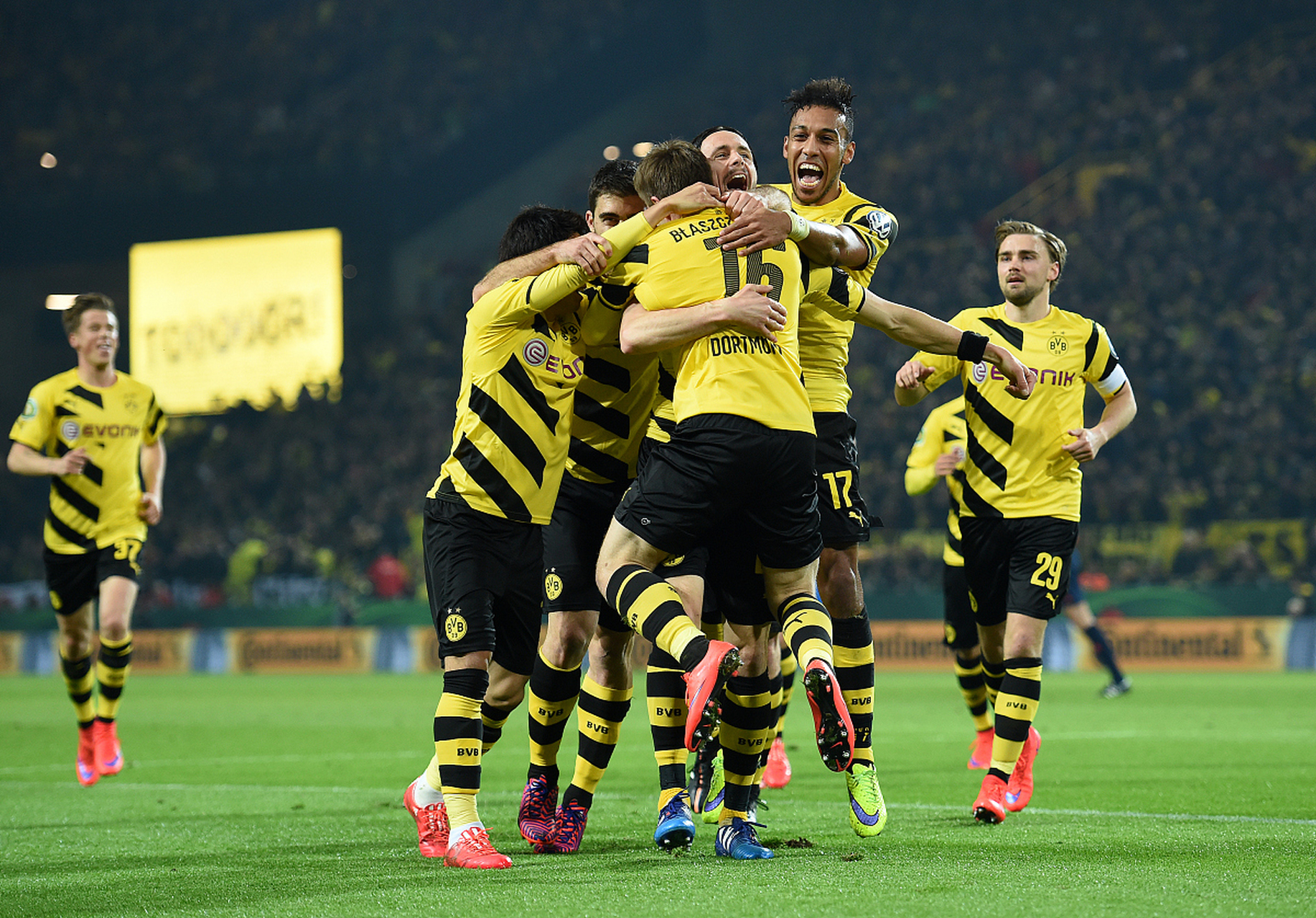 关于多特蒙德主场战胜云达不莱梅，迎来连胜的信息