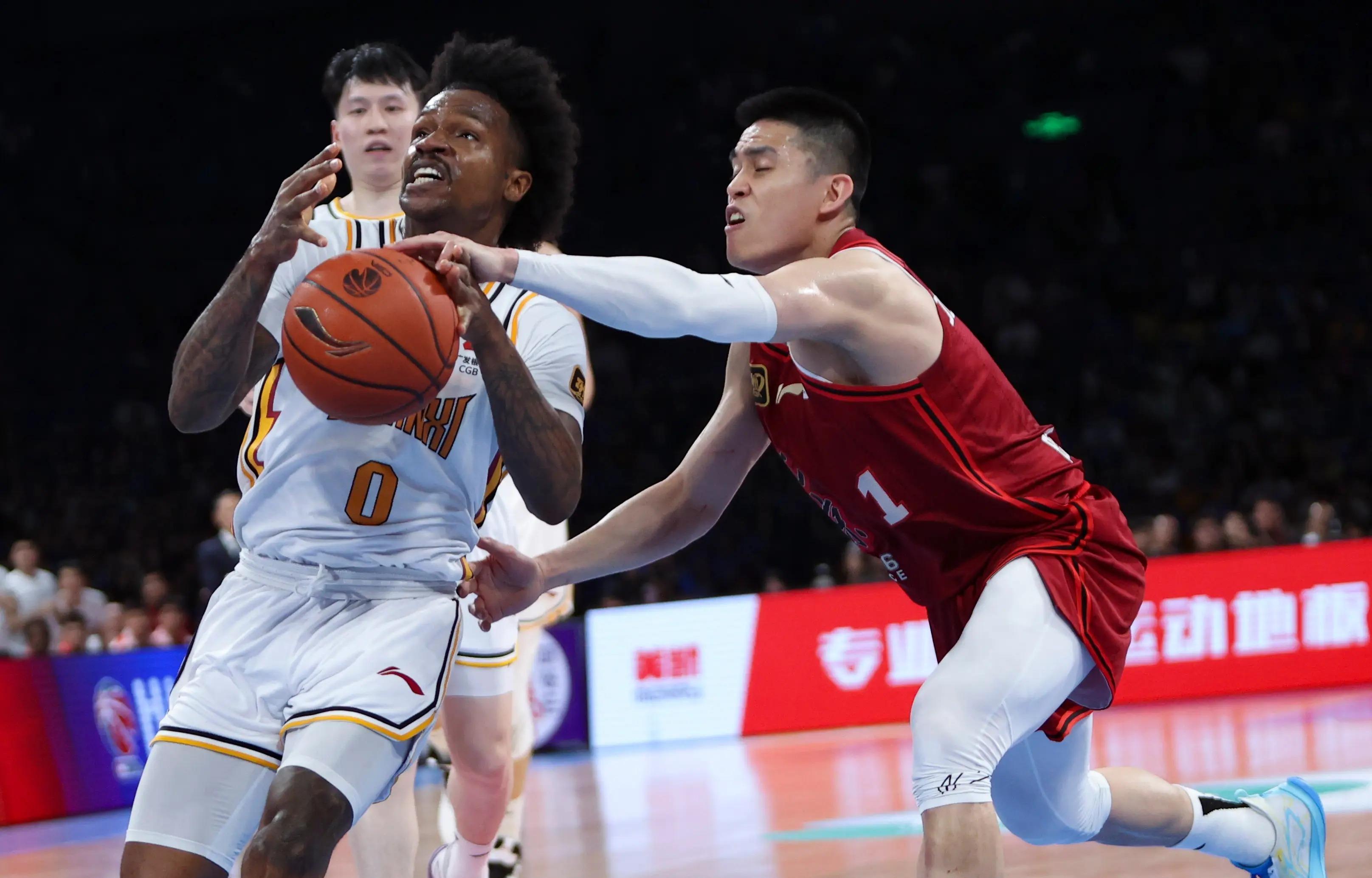 南京男篮签下新外援，备战联赛