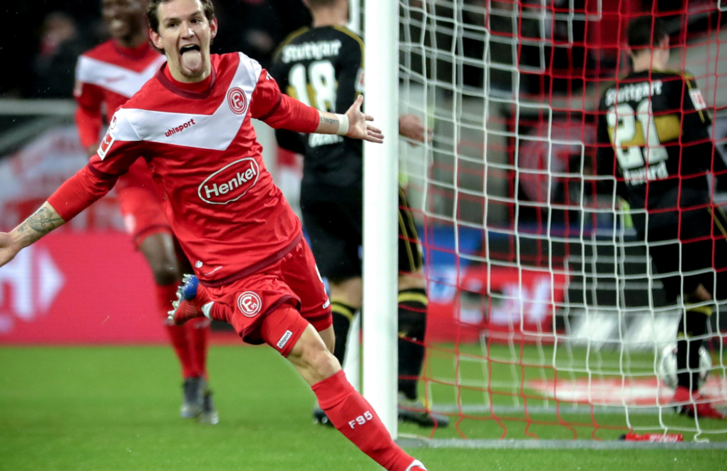 布达佩斯嘉巴沙队客场大捷，势不可挡的简单介绍