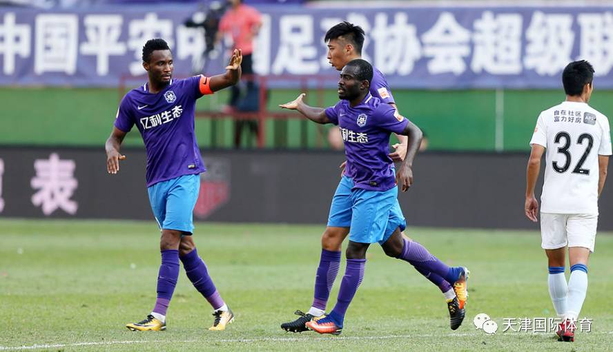 天津泰达客场惨败，广州富力三球完胜