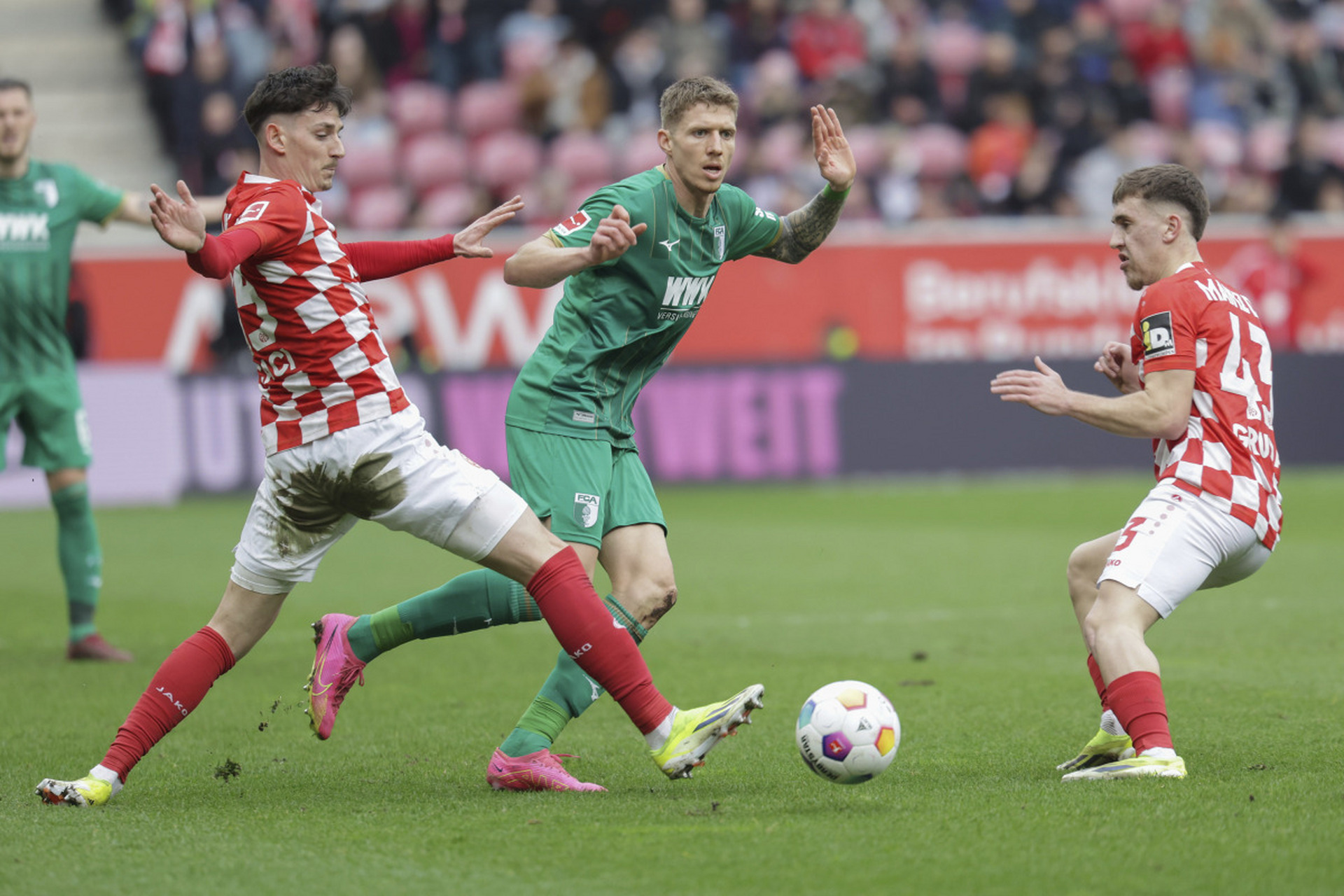 拉斯帕尔马斯攻击火力全开，主场大捷的简单介绍