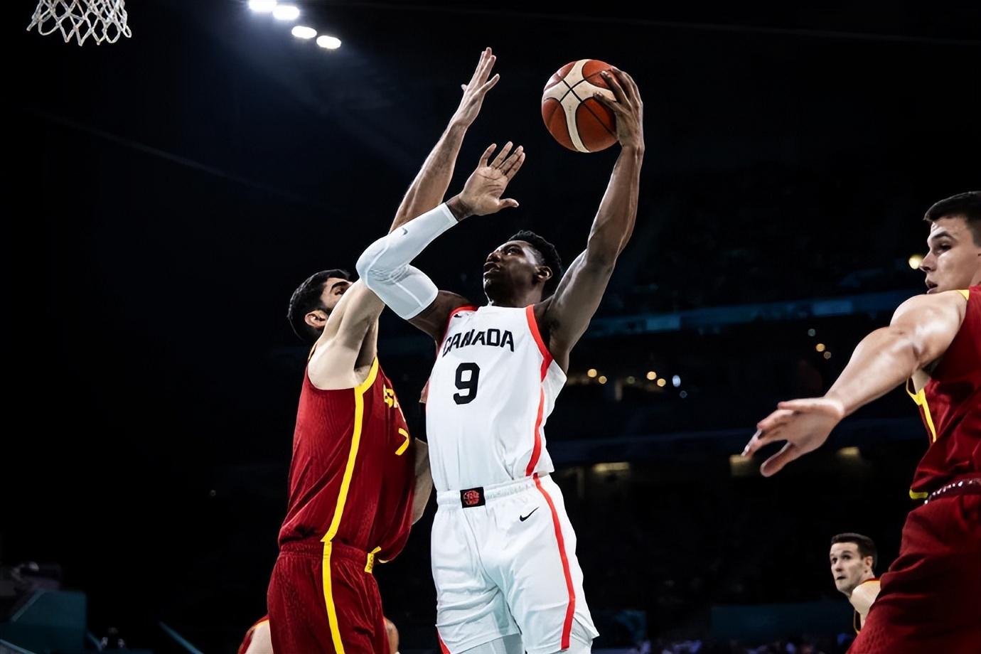 周末大战:西班牙男篮逆转取胜,晋级八强 周末大战:西班牙男篮逆转取胜,晋级八强