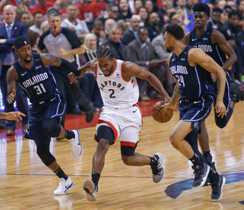 包含人绝杀猛龙，晋级季后赛次轮的词条