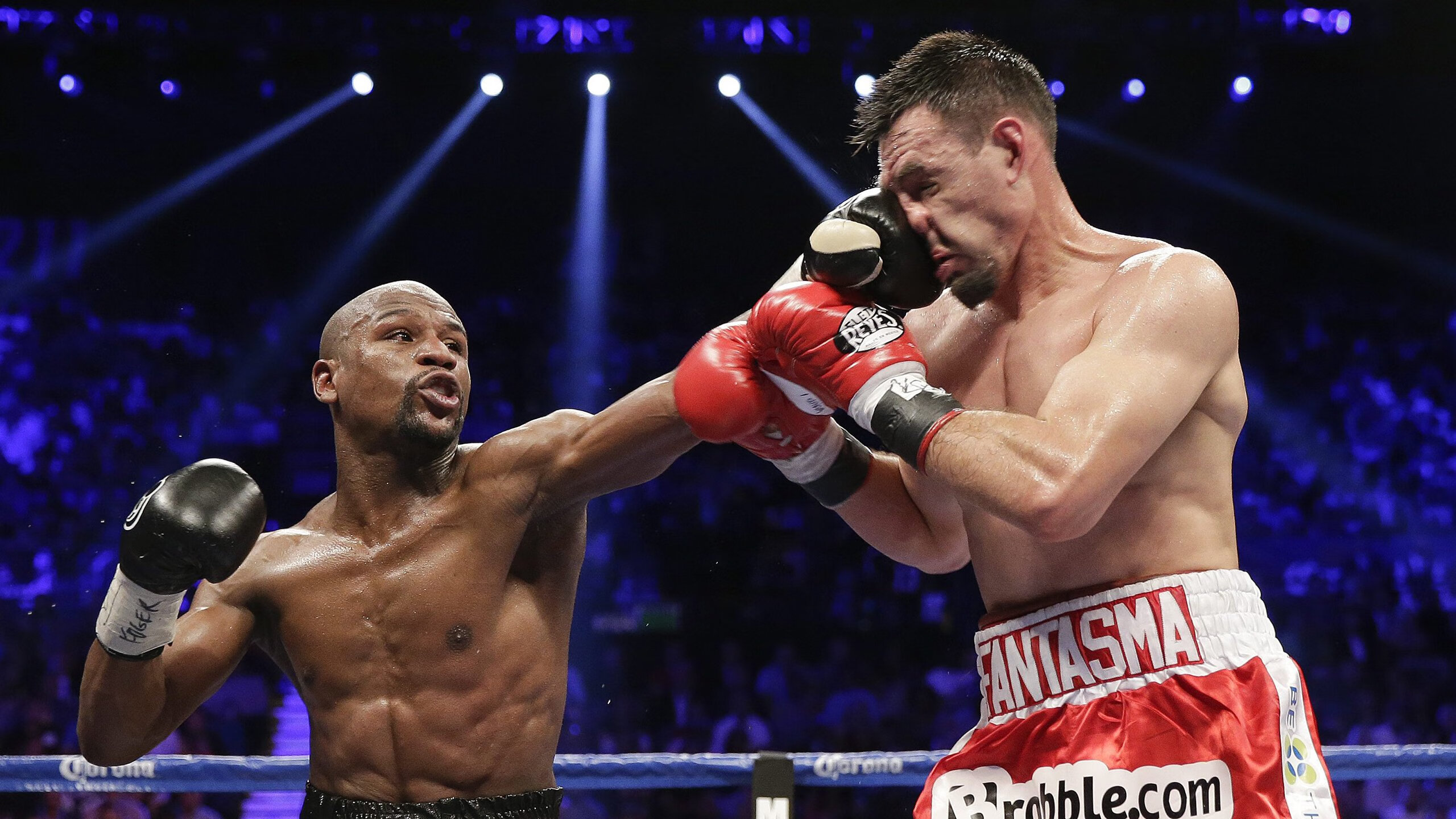 NBA季后赛之夜，奥纳纳用实力证明自己，从质疑到掌声的逆袭之路