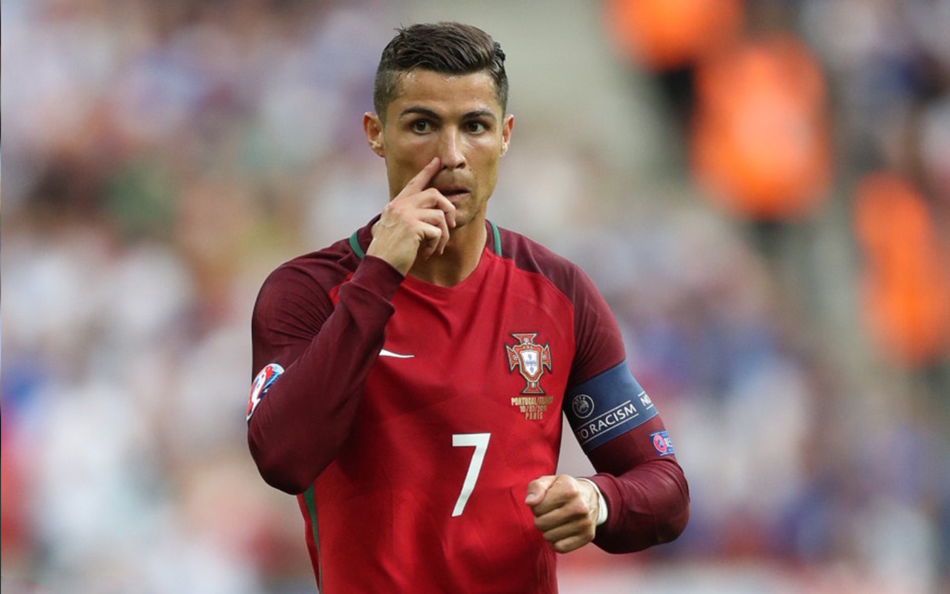 范戴克一夫当关，阿尔及利亚绝杀多特蒙德，个人英雄主义与团队奇迹的完美交汇